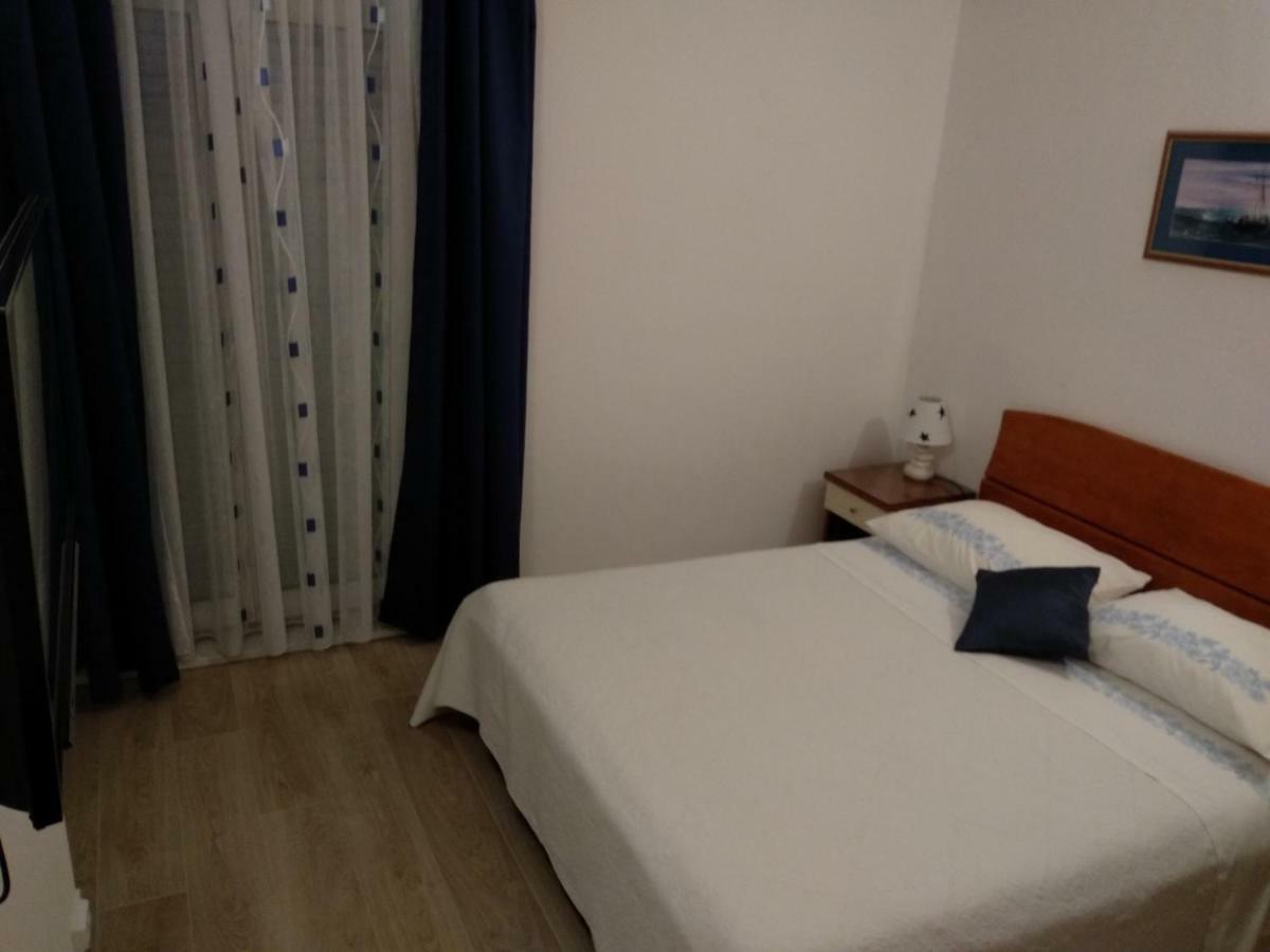 Apartments And Rooms Niksa Podgora Εξωτερικό φωτογραφία